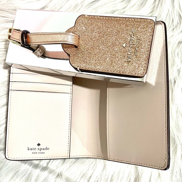 NWT ♠️ Kate Spade New York Rose Gold Shimmer Travel Set Passport & Luggage Tag - Picture 3 of 5